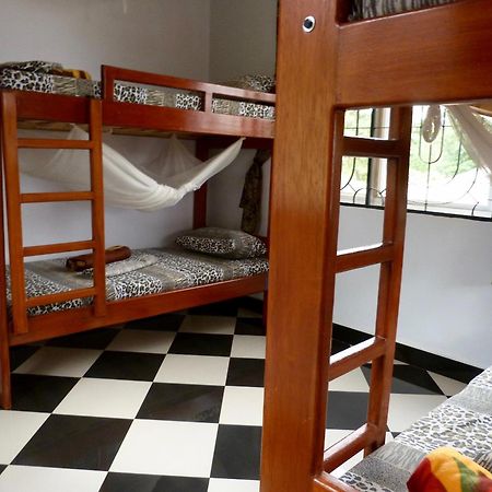 Rafiki Backpackers & Guesthouse Моши Номер фото